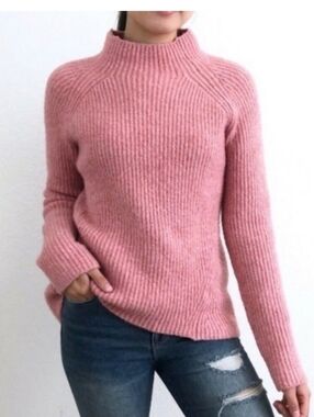 Madewell Northfield Ribbed Mock Neck Sweater in Dusty Rose